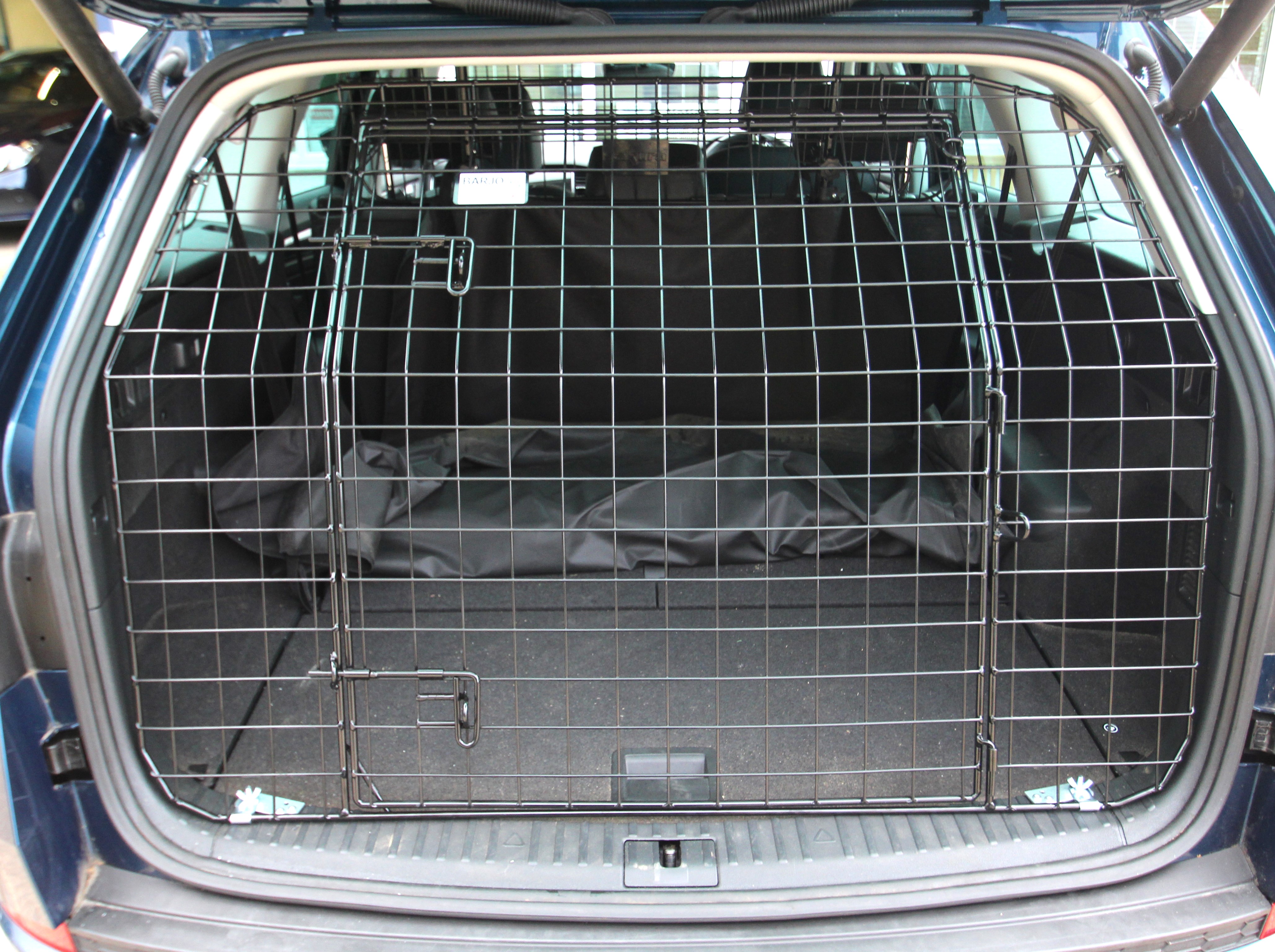 Dog Guard - Land Rover Discovery 4 (2010-2017) 4×4
